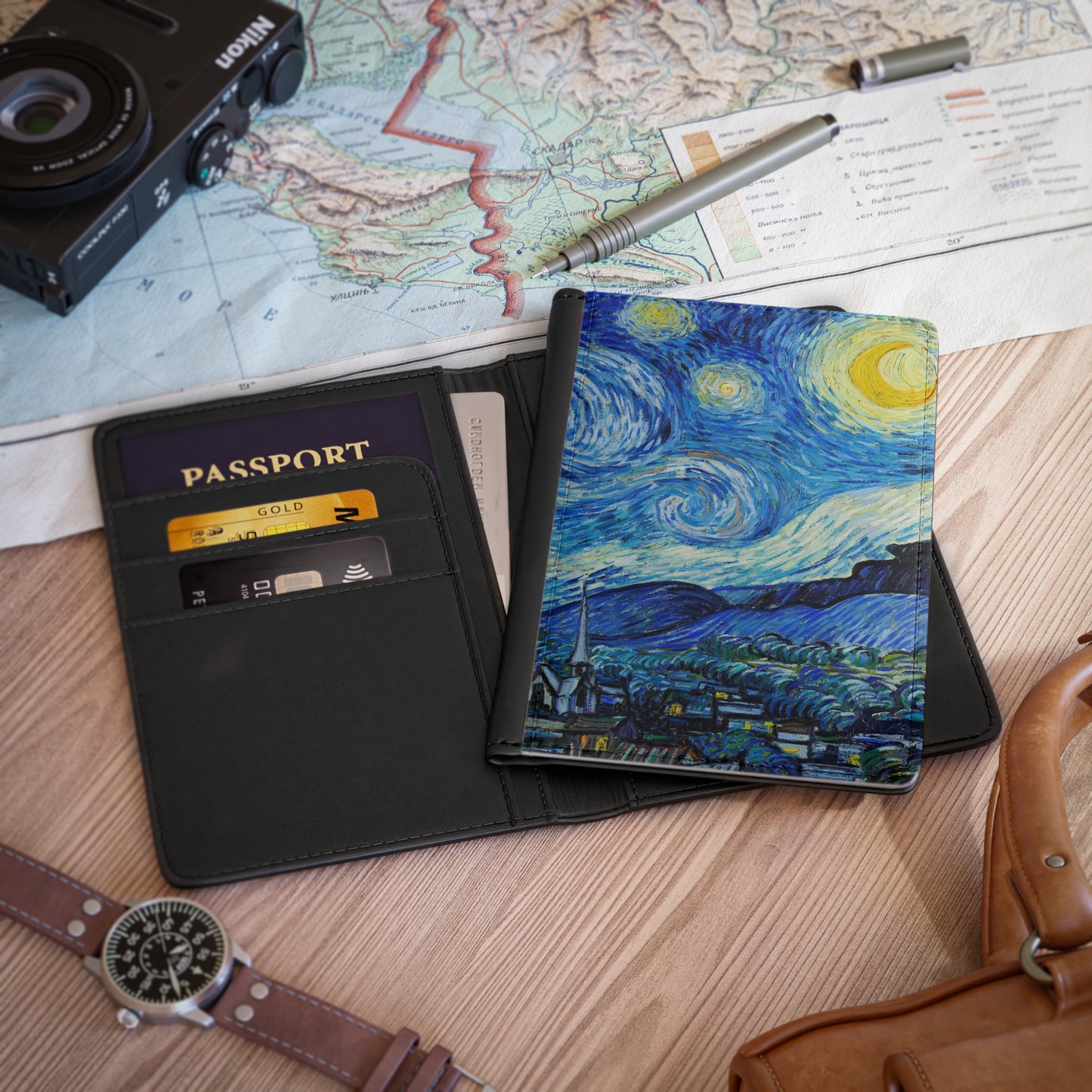 Van Gogh’s “Starry Night” Passport Holder