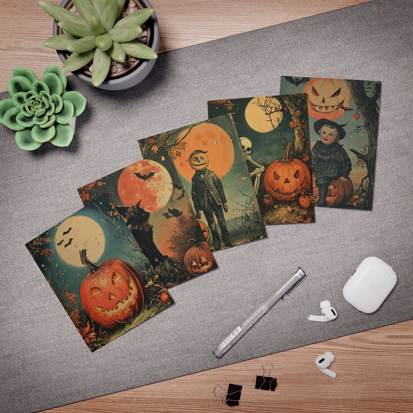 Vintage-style Halloween Greeting Cards (5-Pk) | Inside Message, Re-Usable Back